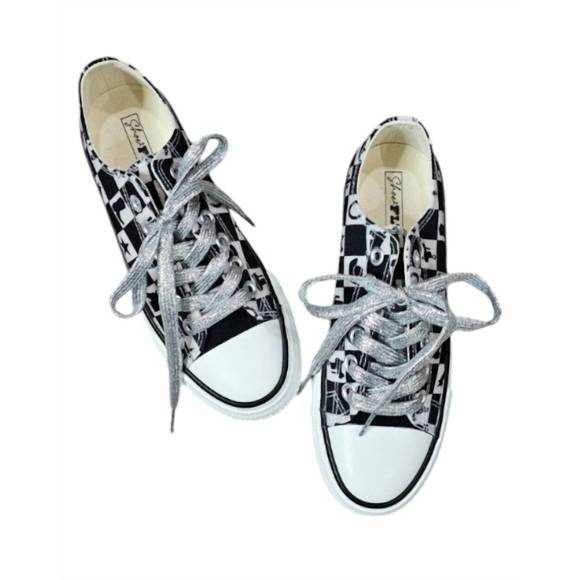 NEW 2FLYCO women's checkered cowgirl kickers sneaker in black/white - Picture 3 of 6